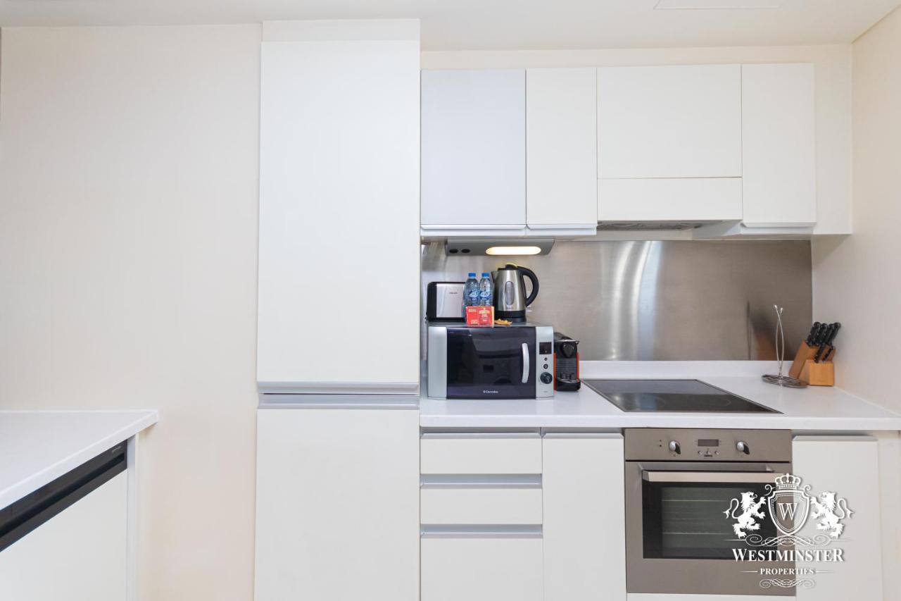 Westminster Dubai Mall Kültér fotó A typical kitchen in a Westminster apartment