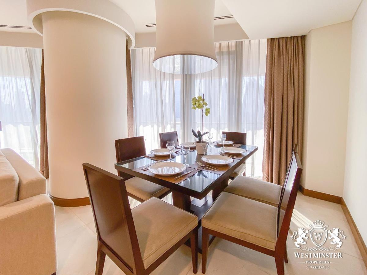 Westminster Dubai Mall Kültér fotó A dining room