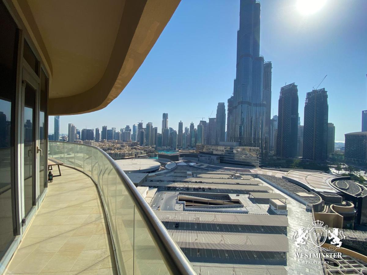Westminster Dubai Mall Kültér fotó View from the balcony of a typical apartment