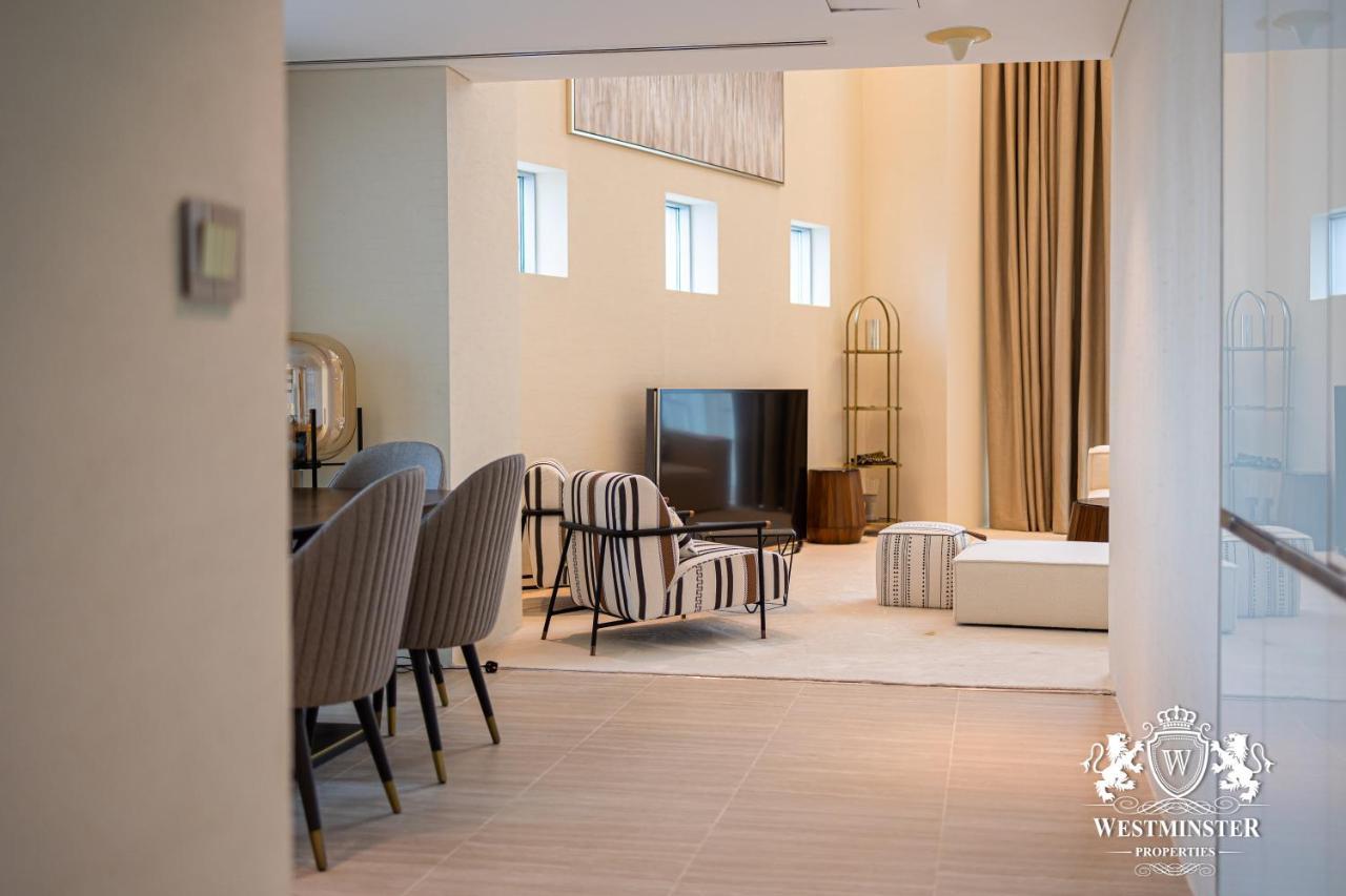 Westminster Dubai Mall Kültér fotó A penthouse apartment at Westminster