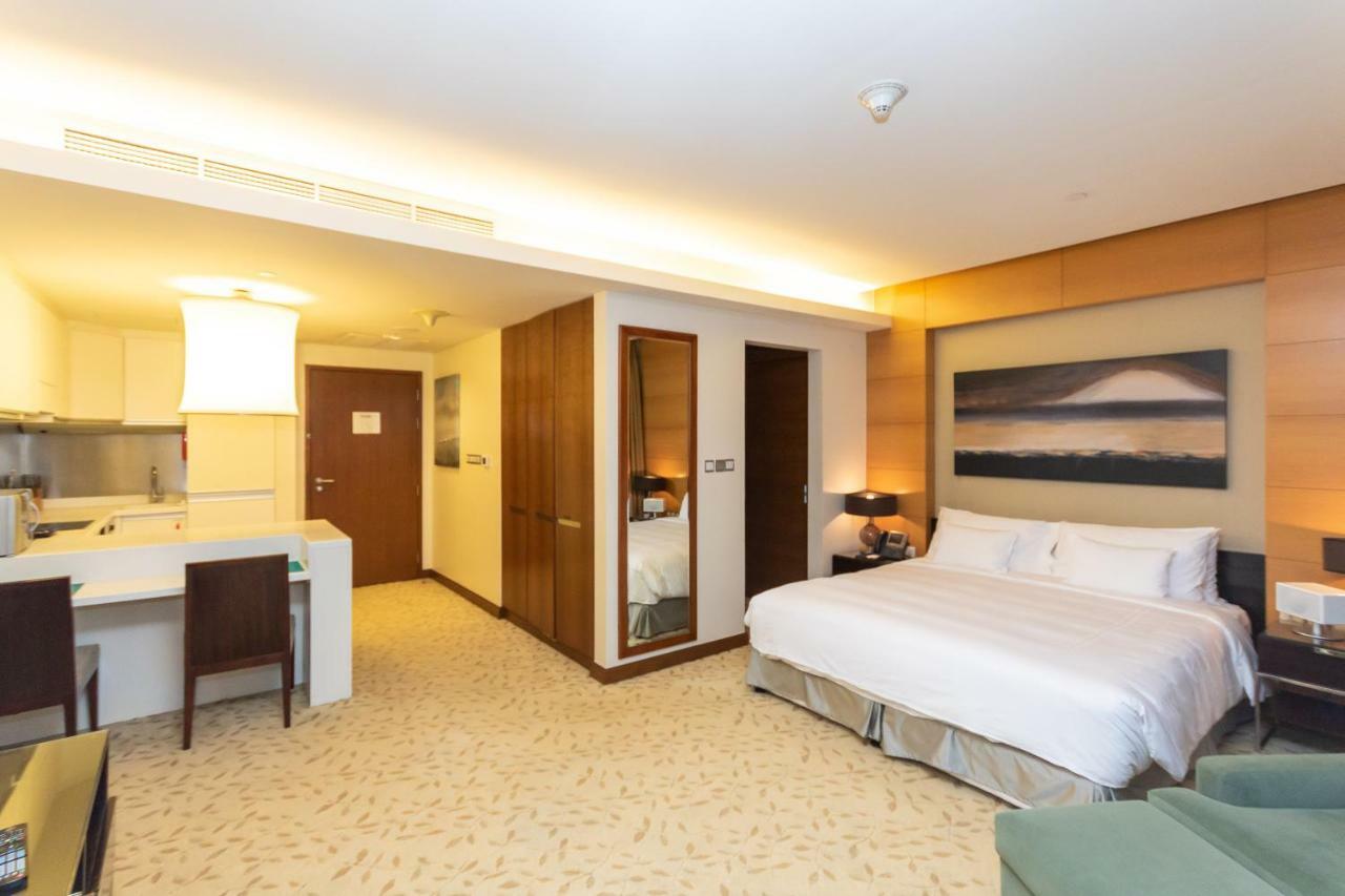 Westminster Dubai Mall Kültér fotó Studio apartment